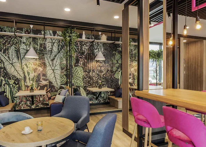 Hotel Ibis Styles East 3*