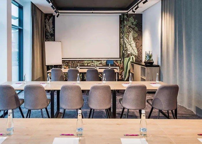 Ibis Styles East Hotel 3*