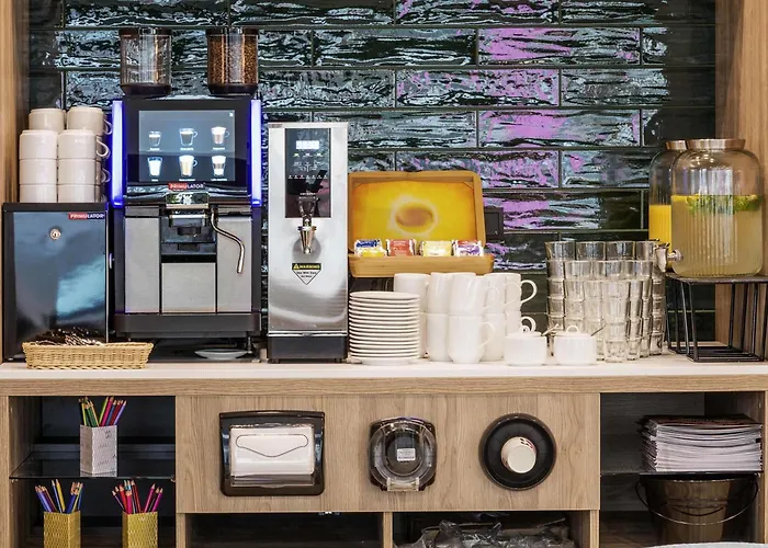 Hotel Ibis Styles East 3*