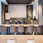 Ibis Styles East Hotel 3*