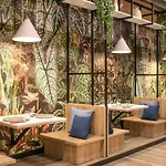 Ibis Styles East 3*