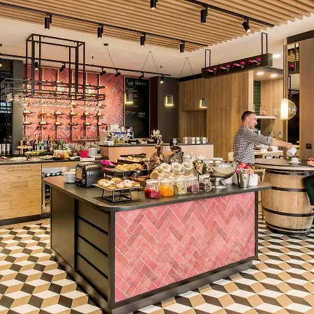 Ibis Styles East Отель Краков