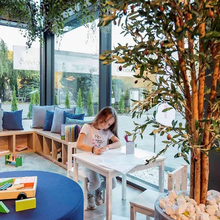 Ibis Styles East Отель 3*
