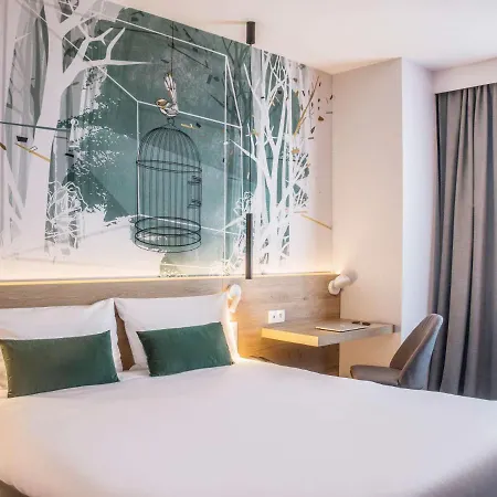 Отель Ibis Styles East