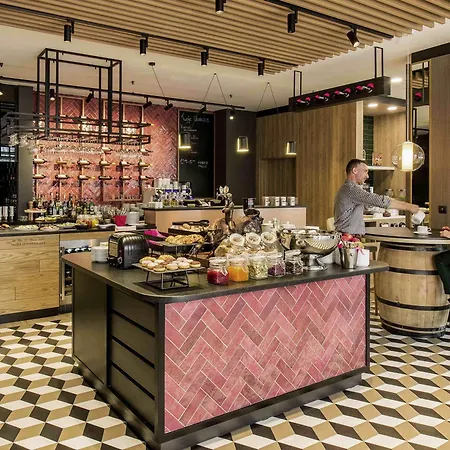 Ibis Styles East فندق كراكوفيا