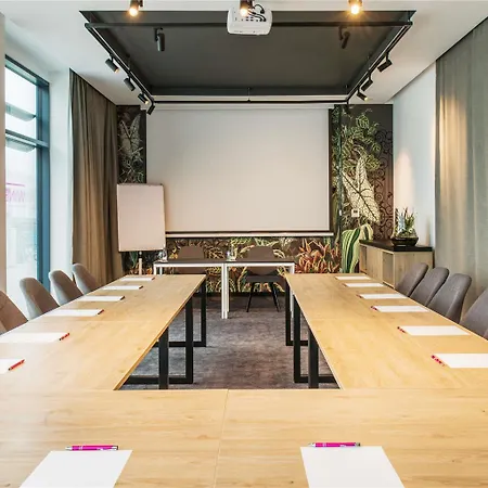 Ibis Styles East Ξενοδοχείο