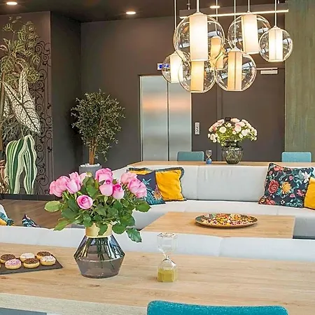 Ibis Styles East Hotell 3*