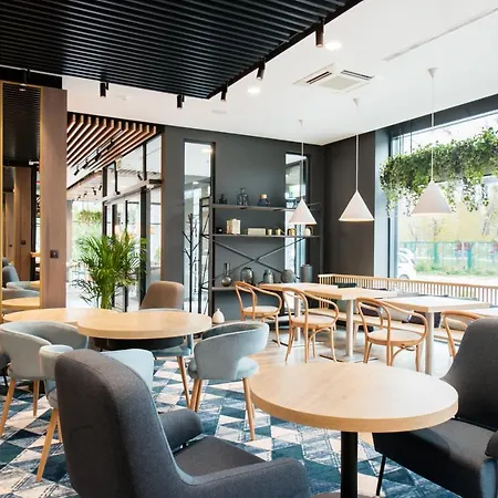 Ibis Styles East
