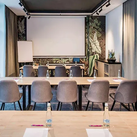 Hotel Ibis Styles East 3*