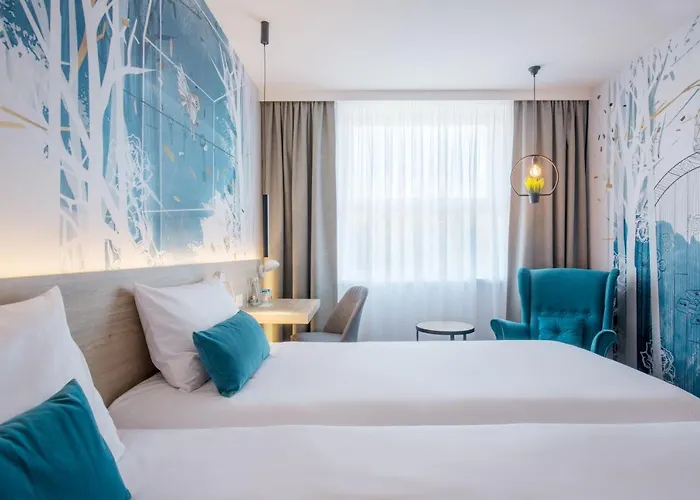 Ibis Styles East מלון 3*